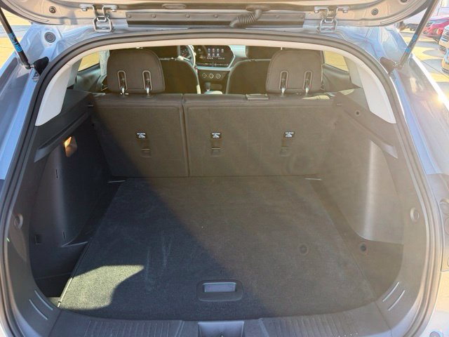 Certified 2024 Chevrolet Trax LS w/ LS Convenience Package FWD image 33
