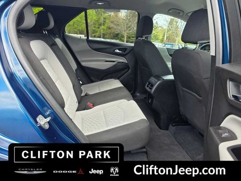 Used 2021 Chevrolet Equinox LT AWD/4WD image 13