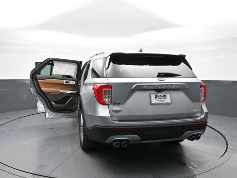 Used 2022 Ford Explorer King Ranch w/ Premium Technology Package AWD/4WD image 50