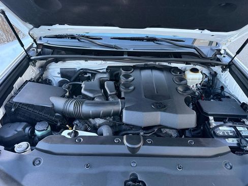 Used 2015 Toyota 4Runner SR5 image 44