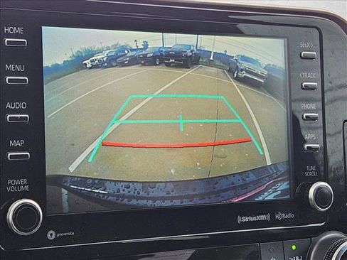 Used 2020 Toyota Highlander XLE image 13