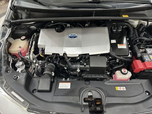 Used 2017 Toyota Prius Four w/ Advanced Technology Package FWD image 27