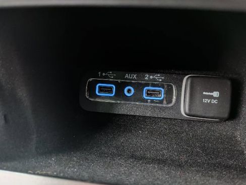 Used 2019 Jeep Grand Cherokee Laredo image 25