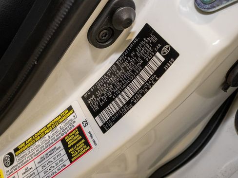 Used 2024 Toyota Camry SE image 18