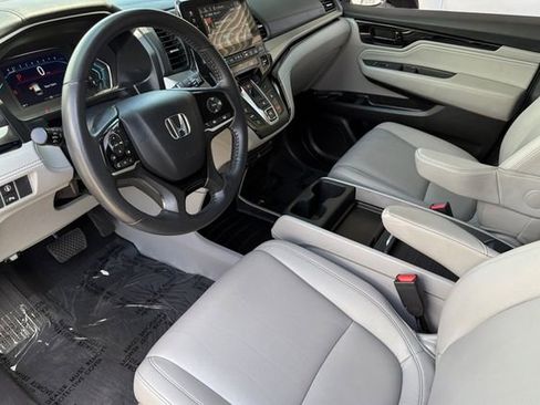 Certified 2023 Honda Odyssey Touring image 11