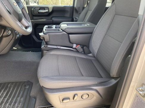 New 2026 Chevrolet Silverado 2500 Custom w/ Custom Convenience Package image 9