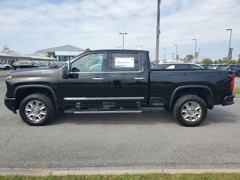 New 2026 Chevrolet Silverado 3500 High Country w/ Z71 Off-Road Package AWD/4WD image 2