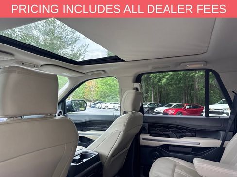 Used 2019 Ford Expedition Platinum AWD/4WD image 12