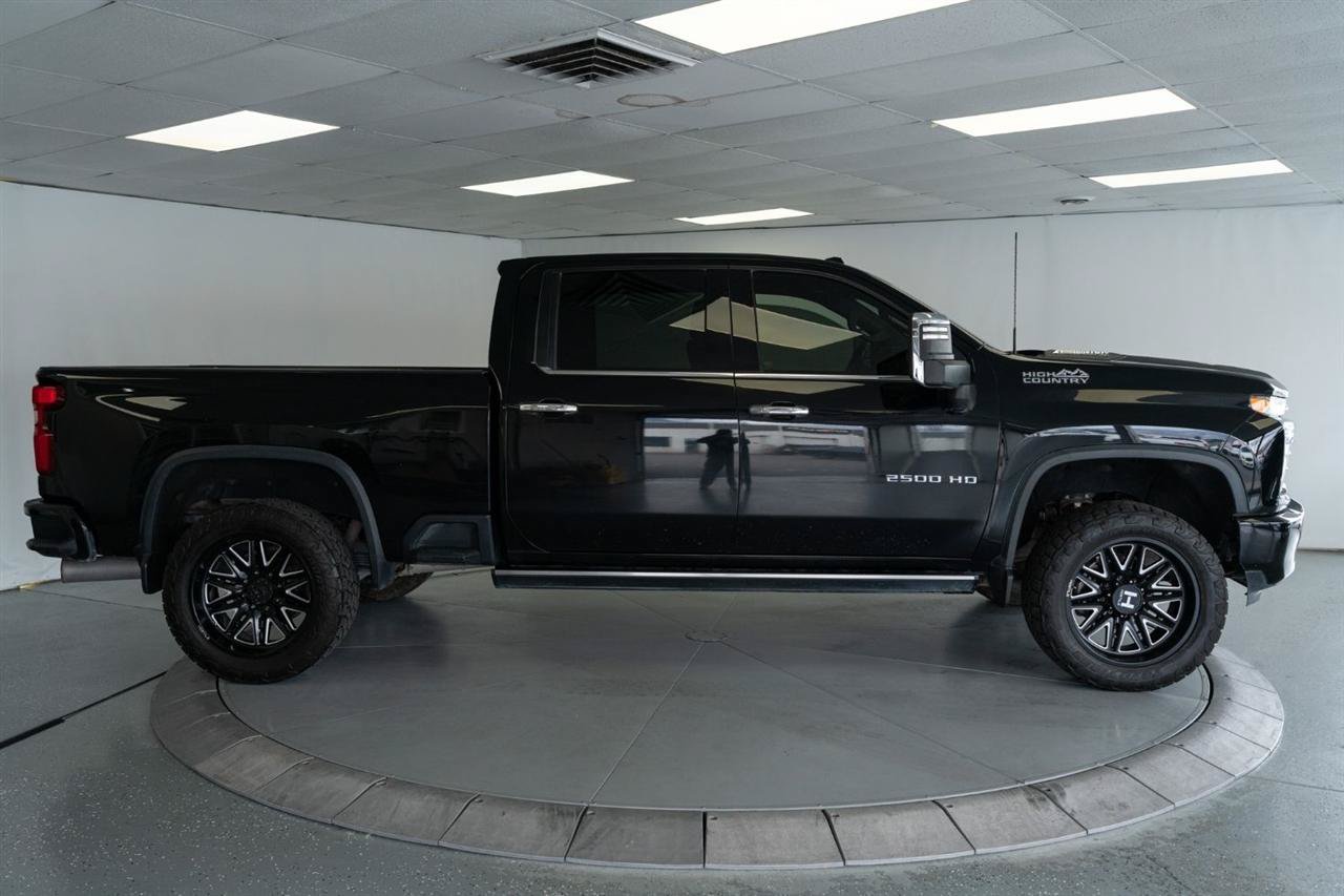Used 2022 Chevrolet Silverado 2500 High Country AWD/4WD image 8