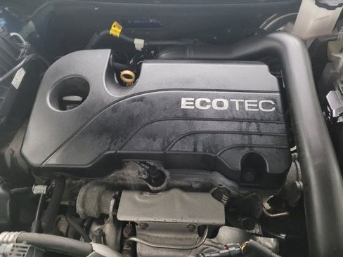 Used 2020 Chevrolet Equinox LT w/ Driver Convenience Package FWD image 30