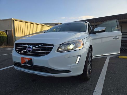 Used 2017 Volvo XC60 T6 Inscription w/ Climate Package image 33
