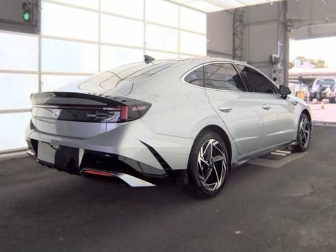 Used 2026 Hyundai Sonata SEL FWD image 3