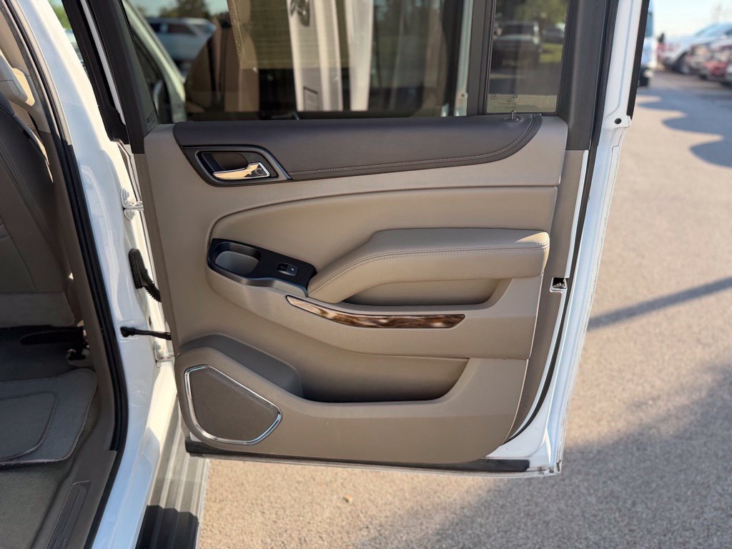 Used 2018 GMC Yukon XL SLT w/ Open Road Package AWD/4WD image 22