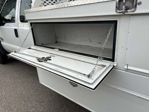 Used 2016 Ford F450 XL w/ Power Equipment Group image 11