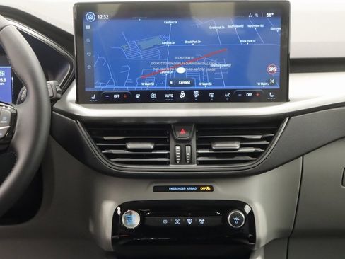 Certified 2024 Ford Escape SE image 50