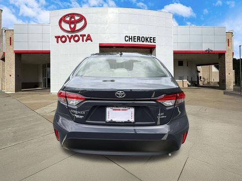 Used 2026 Toyota Corolla LE FWD image 6
