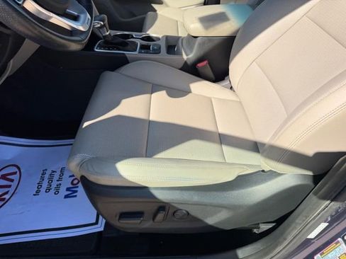 Used 2021 Kia Sportage S w/ S AWD Premium Package image 17