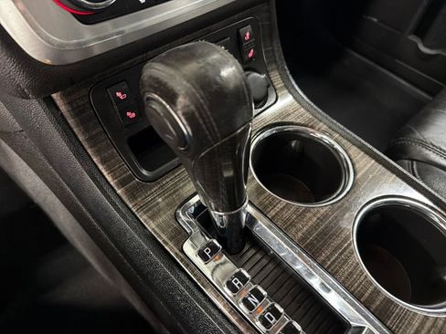 Used 2014 GMC Acadia SLT image 24