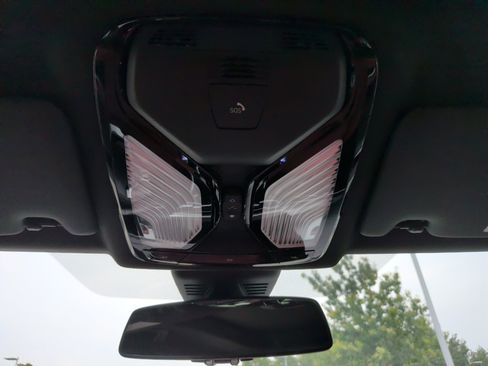 Certified 2023 BMW 330e w/ Premium Package RWD image 32