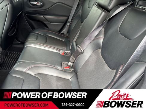 Used 2022 Jeep Cherokee Trailhawk w/ Trailer Tow Group image 10