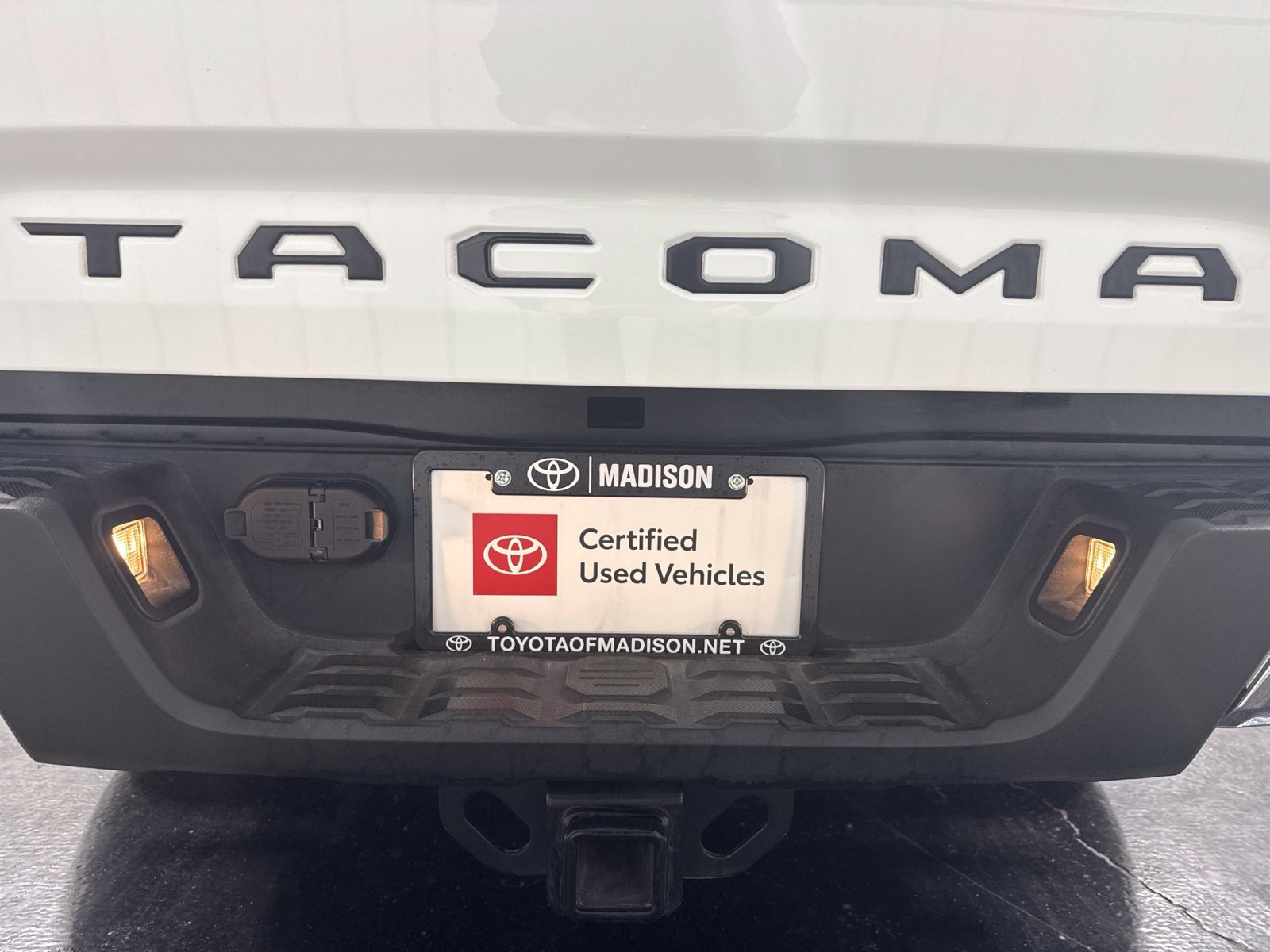 Used 2021 Toyota Tacoma TRD Off-Road w/ Blackout Package (TMS) AWD/4WD image 47