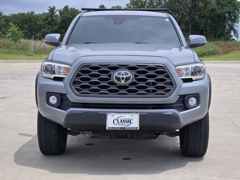 Used 2020 Toyota Tacoma TRD Off-Road w/ Technology Package AWD/4WD image 3