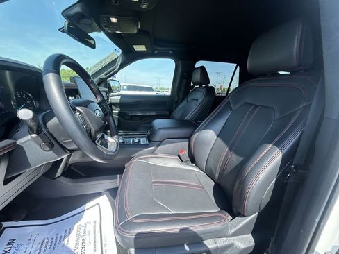 Used 2024 Ford Expedition Limited AWD/4WD image 17