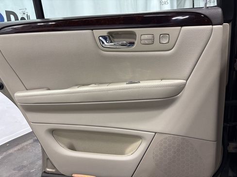 Used 2007 Cadillac DTS Luxury II image 11