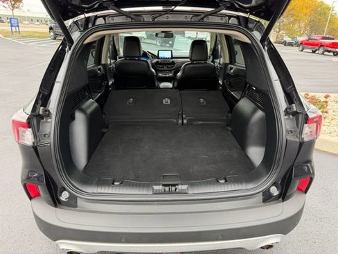 Used 2020 Ford Escape Titanium w/ Titanium Premium Package 2.0 image 24