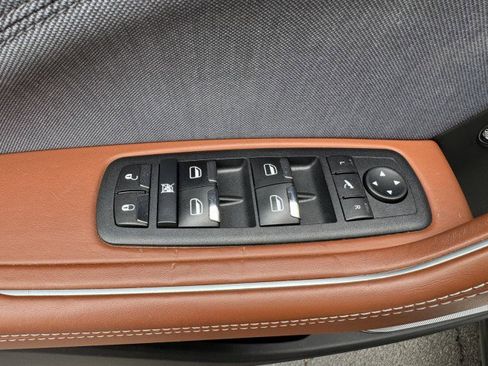 Used 2017 Maserati Levante S AWD/4WD image 21