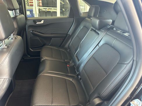 Certified 2026 Ford Escape SE FWD image 22