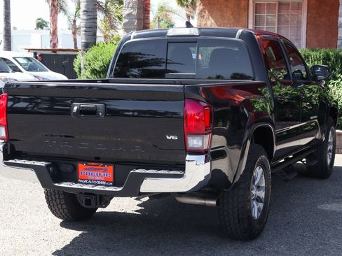 Used 2019 Toyota Tacoma SR5 RWD image 9