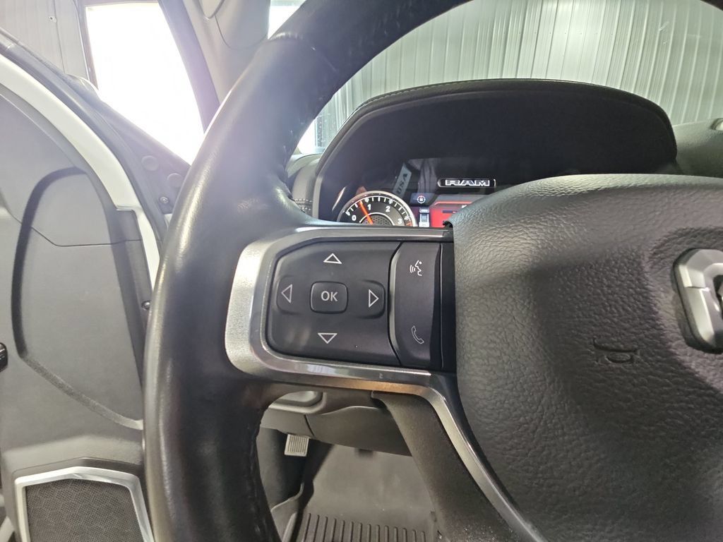 Used 2023 RAM 2500 Laramie AWD/4WD image 16