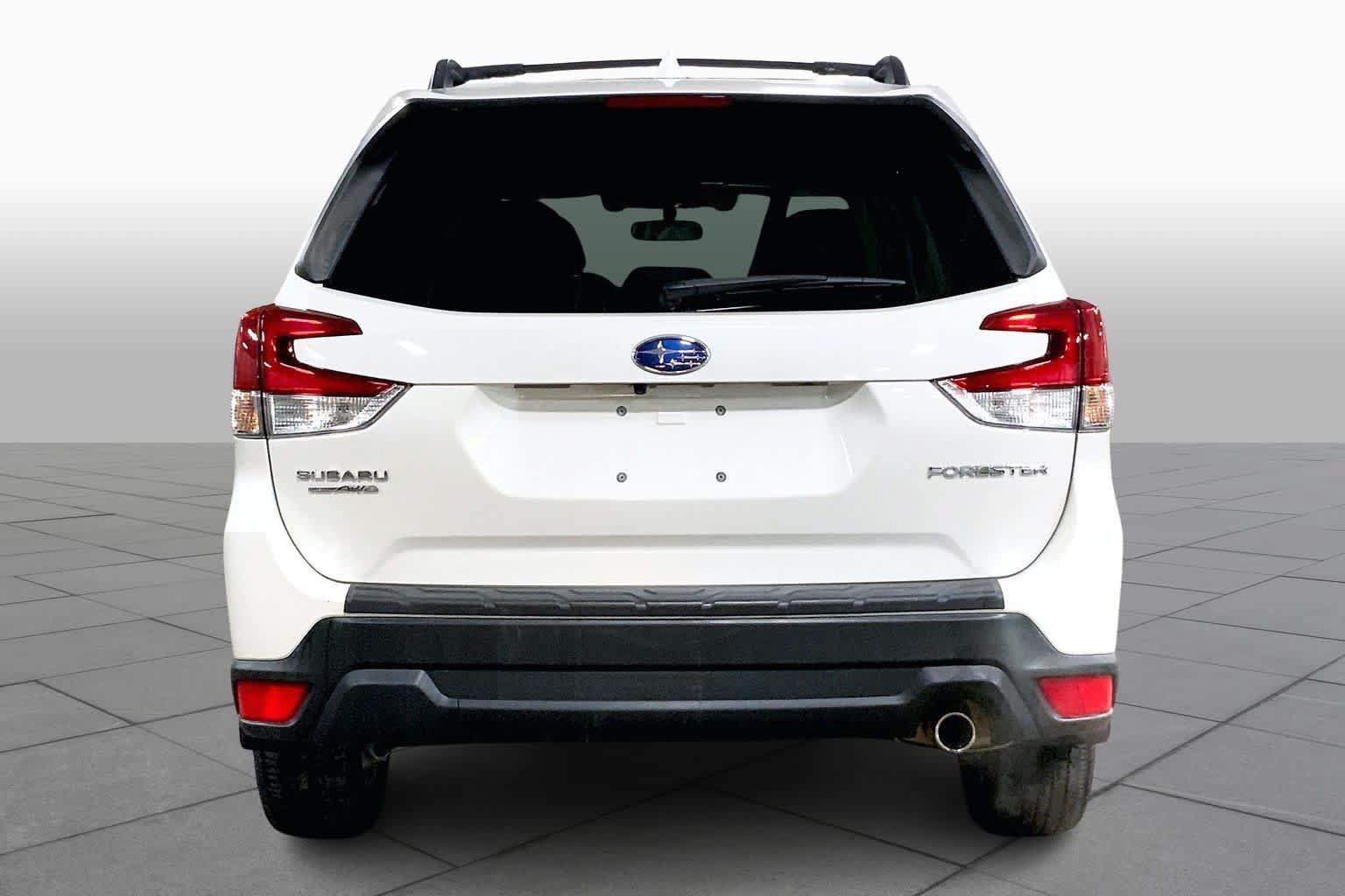Used 2019 Subaru Forester Limited AWD/4WD image 8