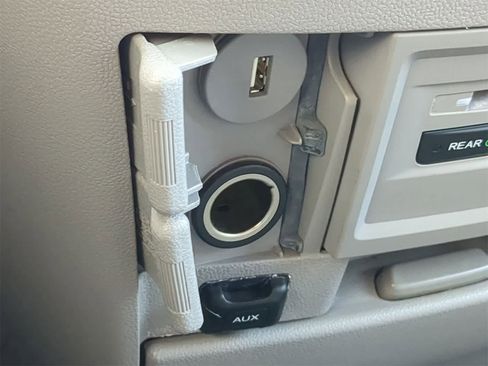 Used 2016 Honda Odyssey Touring Elite image 39