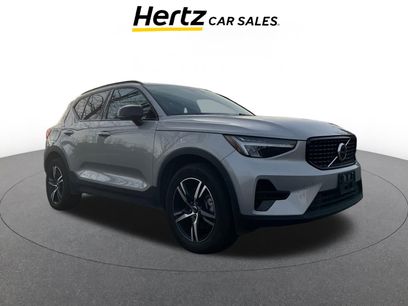 Used 2024 Volvo XC40 B5 Core
