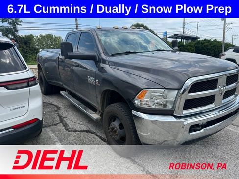 Used 2018 RAM 3500 Tradesman w/ Chrome Appearance Group AWD/4WD image 2