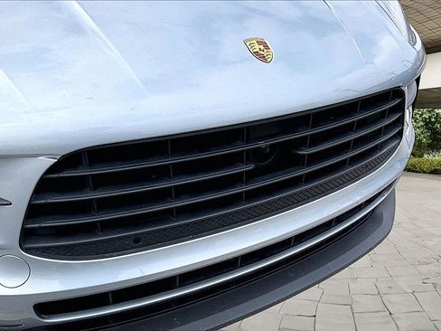 Used 2020 Porsche Macan S AWD/4WD image 24