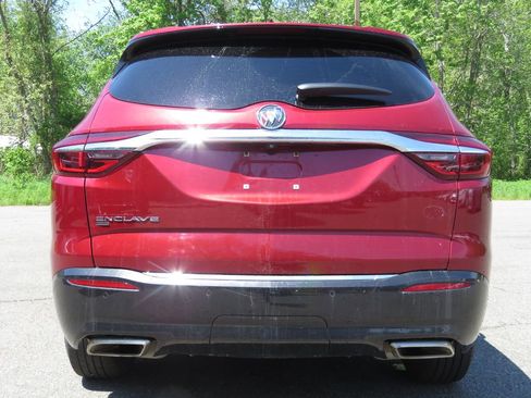 Used 2020 Buick Enclave Essence w/ Sound and Sites Package AWD/4WD image 6