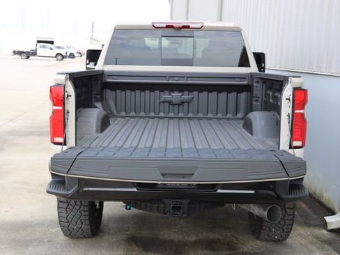 New 2026 Chevrolet Silverado 2500 ZR2 w/ LPO, Dark Essentials Package AWD/4WD image 11