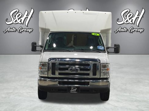 Used 2016 Ford E-350 and Econoline 350 Super Duty w/ Power Windows & Locks Group RWD image 14