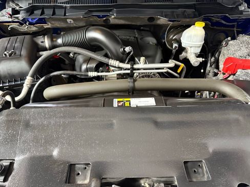 Used 2015 RAM 1500 Laramie w/ Convenience Group image 10