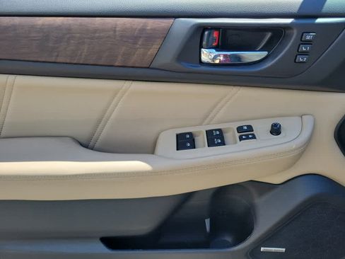 Used 2018 Subaru Outback 2.5i Limited AWD/4WD image 25