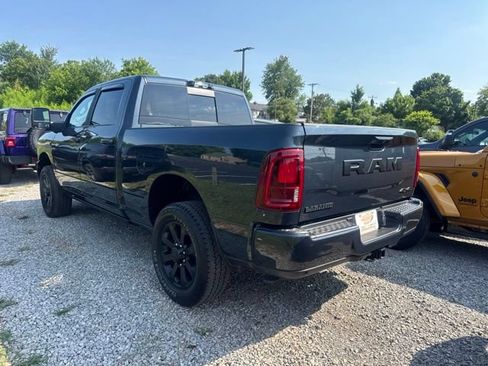 Used 2025 RAM 3500 Laramie AWD/4WD image 3