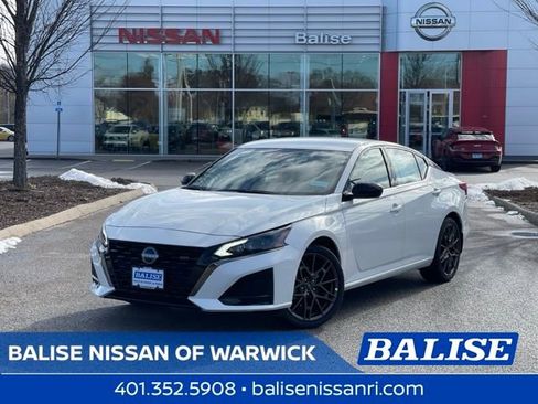 New 2025 Nissan Altima 2.5 SR image 1