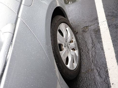 Used 2009 Honda Accord EX-L image 12