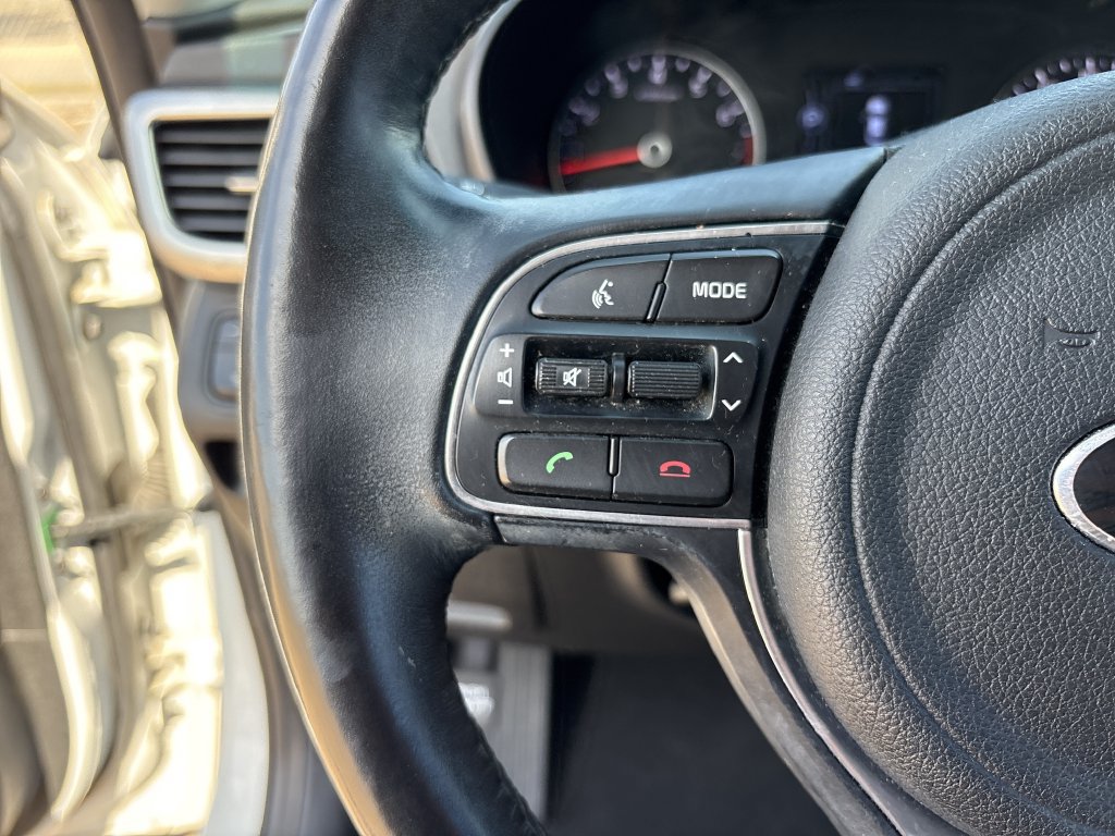 Used 2018 Kia Optima EX w/ Premium Package FWD image 16