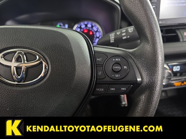 Used 2022 Toyota RAV4 LE AWD/4WD image 13