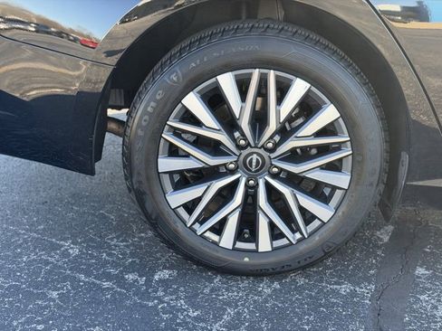 Used 2025 Nissan Altima 2.5 SV image 12