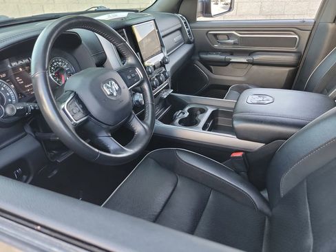 Used 2024 RAM 1500 Laramie AWD/4WD image 3